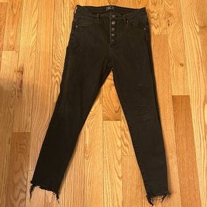 Abercrombie and Fitch Sz 10 Black High Rise Skinny Jeans with raw hem